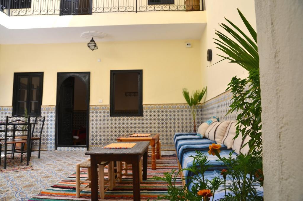 Hotel Dar Mirai à Marrakesh Extérieur photo